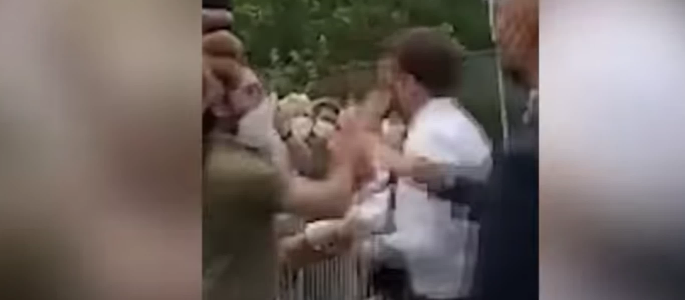 Ε.Μακρόν μετά το χαστούκι: «Μεμονωμένο περιστατικό» - Νέο βίντεο